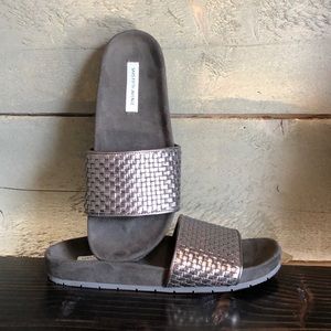 NWT Saks Fifth Avenue Woven Leather Pool Slides!!